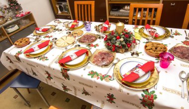 zarif Noel tablo tipik ve renkli nesne ile dekore edilmiştir.