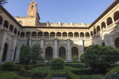 plaza de san marcos, leon spa eski sarayda avlusu