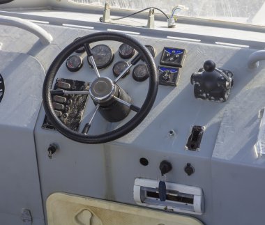 küçük tekne dümeni