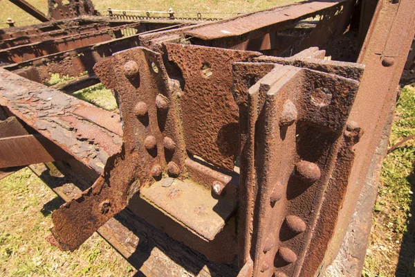 Rebites de ferro altamente oxidado — Fotografia de Stock