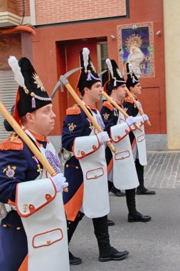 Cartagena, İspanya mar 25: kazık evenin ile parading asker