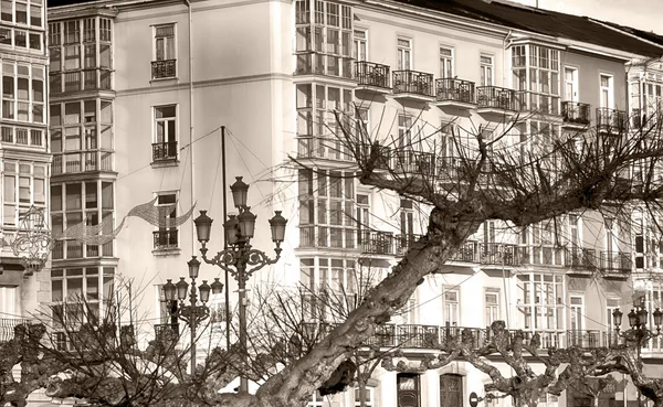 Vecchie case nella città di Santander in Spagna — Foto Stock