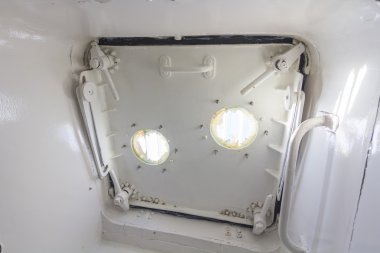 hava geçirmez kapak kapı bir gemi