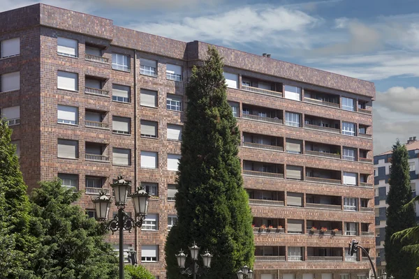 Edificio residencial moderno — Foto de Stock