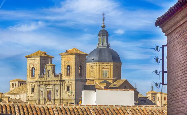 Helhetsbild av den berömda staden toledo, Spanien — Stockfoto