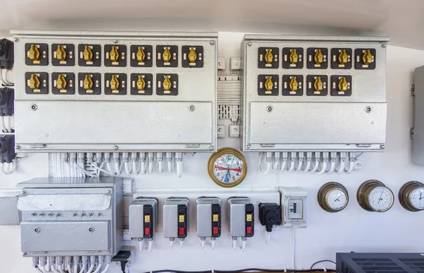 Sala de controle elétrico de um navio — Fotografia de Stock