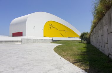Aviles, İspanya - 6 Temmuz: modern kamu niemeyer kültürel yapı