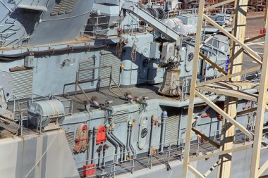 modern savaş gemisi kapak detayları