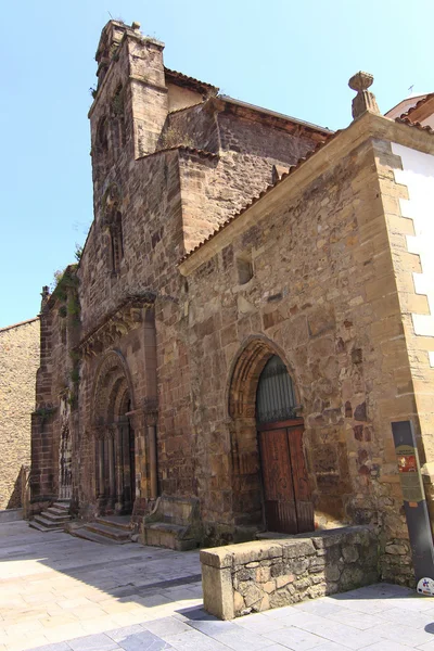 Kyrkan av sabugo i Avilés, spain — Stockfoto