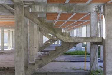 tuğla Vakfı ve bir Bina İnşaatı