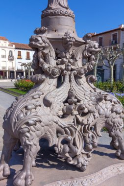 plaza de cervantes alcala d sokak detay