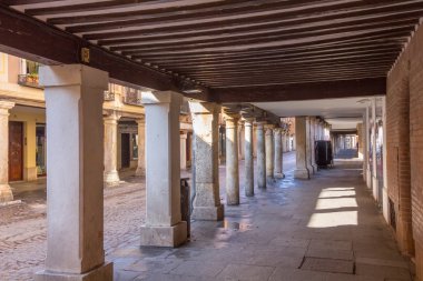 Arcades alcala de henares, eski şehrin sokaklarında spa