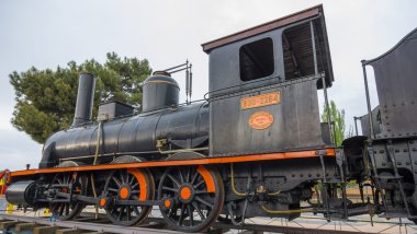 eski makine tren (1863) karbon siyah ve kırmızı