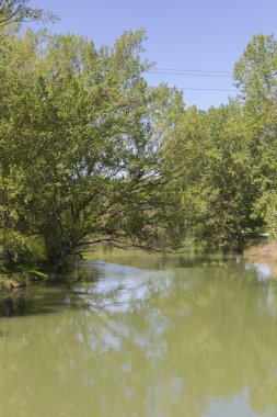 Valladolid, İspanya geçen Pisuerga Nehri