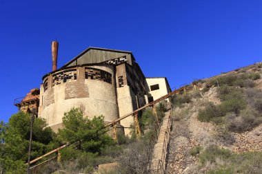 eski fabrika terk edilmiş kömür işleme
