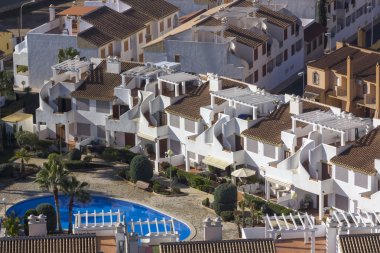 bir tesiste küçük havuz