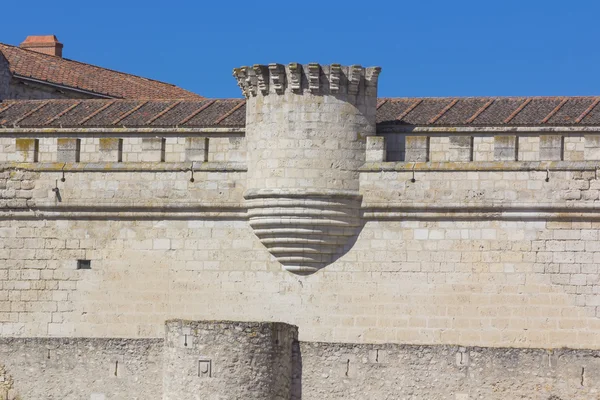 Beroemdheden grote kasteel van de stad van cuellar, Spanje — Stockfoto