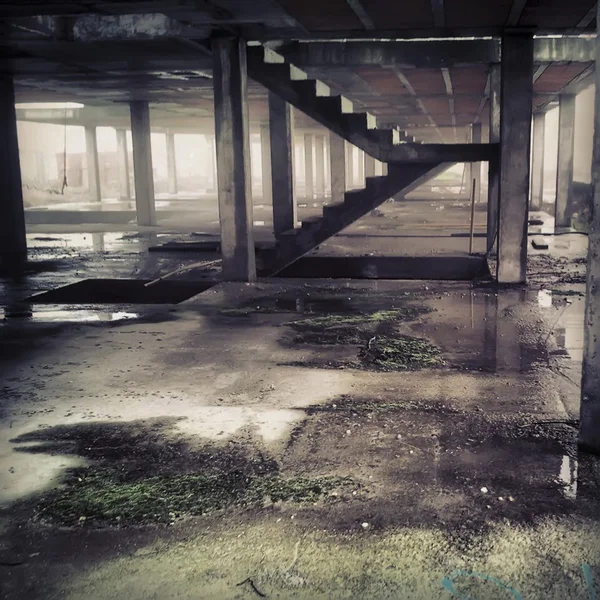 Construcción abandonada de un edificio — Foto de Stock