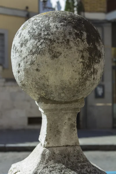 Gamla bollen dekorativa granit — Stockfoto