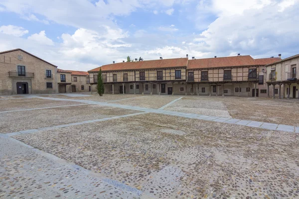 Berühmten Platz Mudejar-Stil, mit Arkaden (Plaza de la Villa) sind — Stockfoto