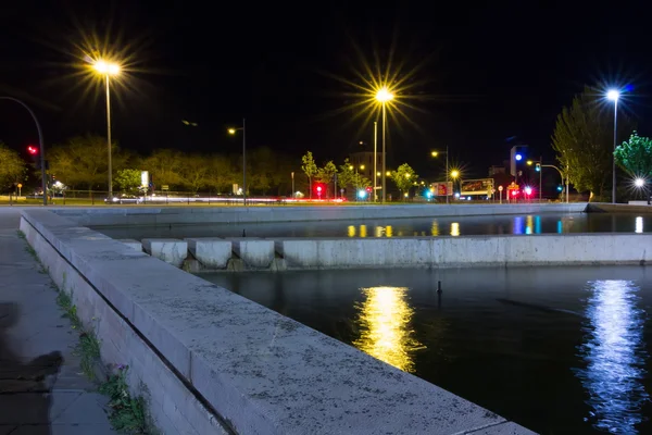 Lagos e fontes durante a noite em Valladolid, Espanha — Fotografia de Stock