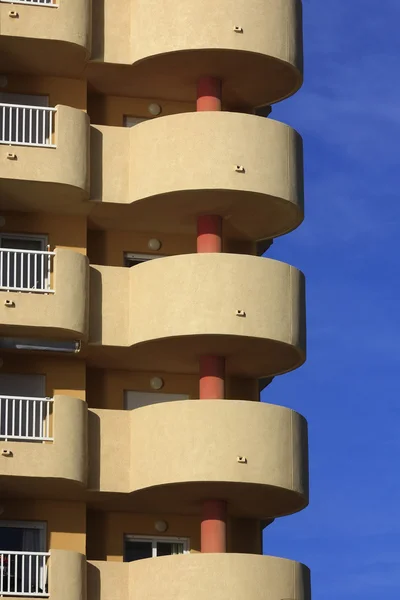 Fachada moderna com terraços circulares — Fotografia de Stock