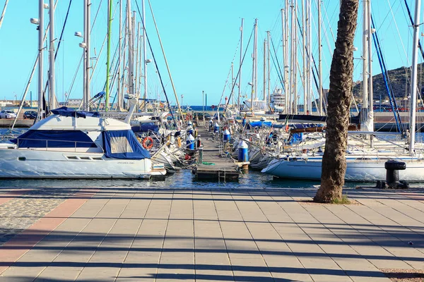 Alicante Spain 2019 Wooden Jetty Sailboats — Stock Photo, Image