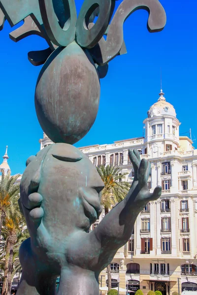 Alicante Espanha 2019 Personagem Abstrato Escultura Rua — Fotografia de Stock