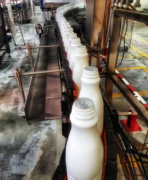 Madrid Spanya 2019 Bir Gıda Fabrikasının Alüminyum Boruları Kanalları — Stok fotoğraf