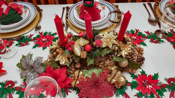 Une Table Préparée Pour Dîner Noël — Photo