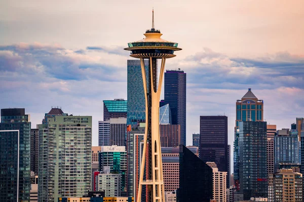Seattle gökyüzü manzaralı Seattle Space Needle Sunset manzaralı Seattle Kerry Park, WA