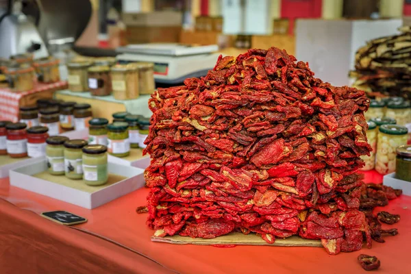 Heap Fresh Locally Grown Sun Dried Tomatoes Sale Local Outdoor — Stock Photo, Image