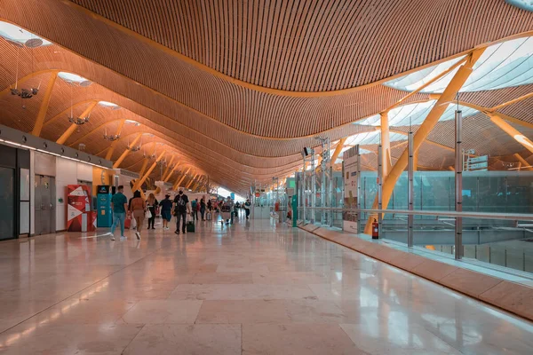 Madrid Spain June 2021 Modern Architecture Terminal Madrid International Airport —  Fotos de Stock