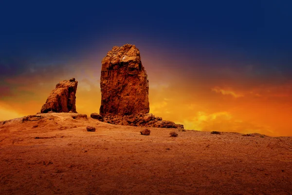 Gran canaria roque nublo dramático céu por do sol — Fotografia de Stock