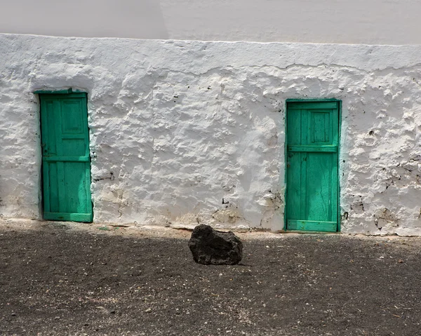 El Golfo in Lanzarote white houses facades — Stock Photo, Image