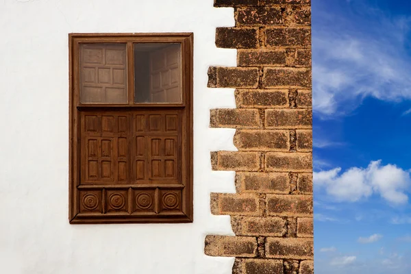 Lanzarote teguise bílé vesnice v Kanárské ostrovy — Stock fotografie