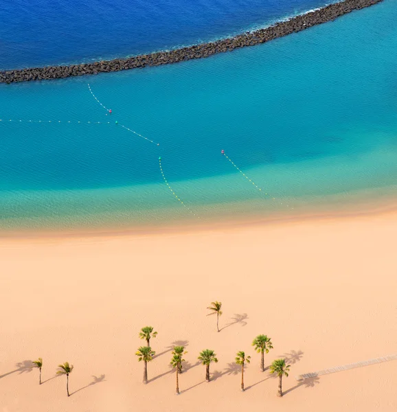 Beach Las Teresitas in Santa cruz de Tenerife north — Stock Photo, Image