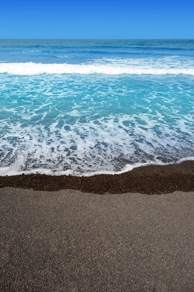カナリア諸島黒い砂のビーチのターコイズ ブルーの水 — ストック写真