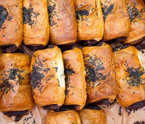 Bäckerei Croissant neapolitanischen Schokoladenkuchen — Stockfoto