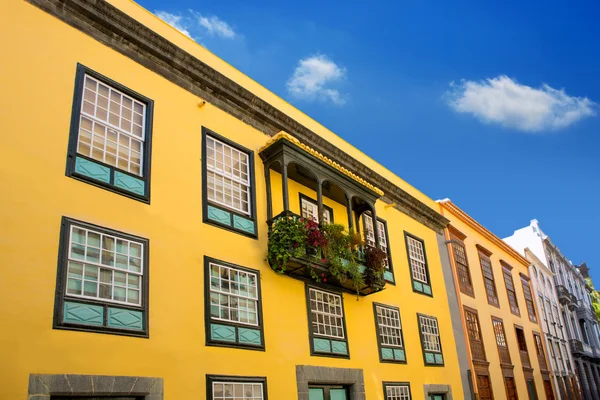 Santa Cruz de La Palma colonial house facades — Stock Photo, Image