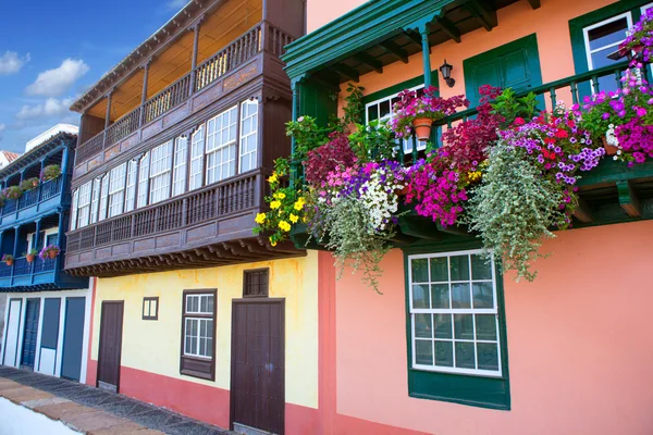 Santa Cruz de La Palma koloniale hus facader - Stock-foto