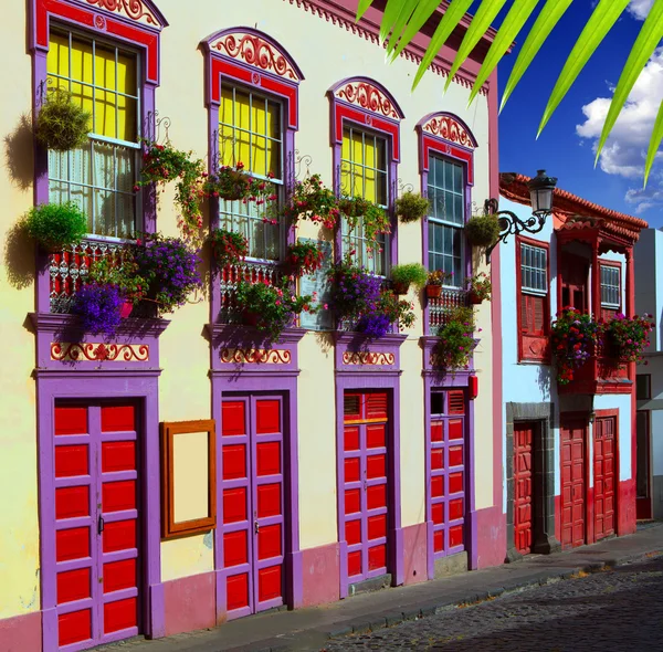 Santa Cruz de La Palma colonial house facades — Stock Photo, Image