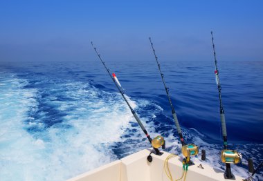 derin mavi okyanus offshore balıkçılık trolling tekne