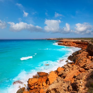 Cala saona sahil turkuaz ile zor bir Akdeniz