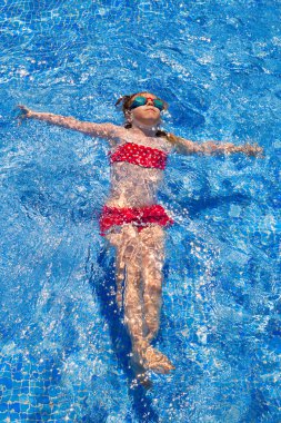 bikini çocuk kız mavi çinileri Yüzme