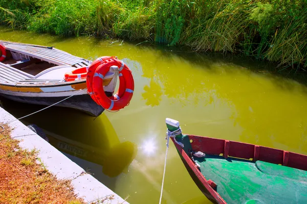在 el 掌瓦伦西亚的泻湖通道船 — 图库照片