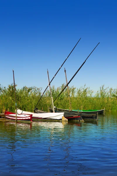 Albufera channel boats in el Palmar of Valencia — Stock Photo, Image