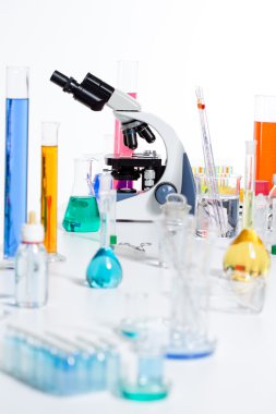 Kimyasal bilimsel laboratuvar malzemeleri test tüpü şişesi