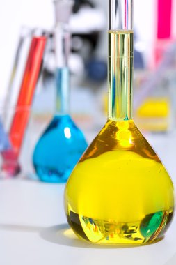 Kimyasal bilimsel laboratuvar malzemeleri test tüpü şişesi