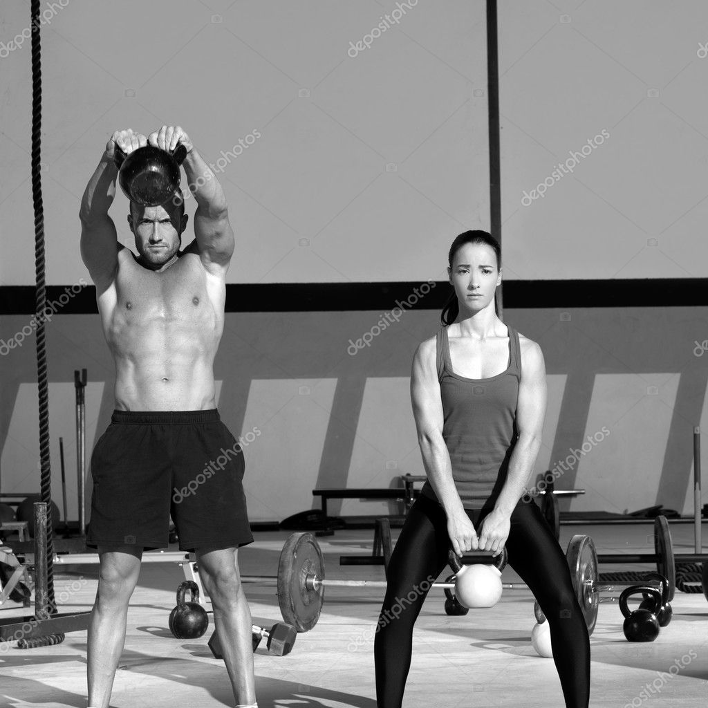 Kettlebells Schwingen Crossfit Ubung Mann Und Frau